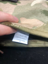 Load image into Gallery viewer, British Army Blizzard MTP Gore-Tex Waterproof & Cold Weather - Size L Gloves - The Militaria Shop