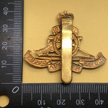 Load image into Gallery viewer, Genuine British Army Cap Badge - Royal Artillery - The Militaria Shop