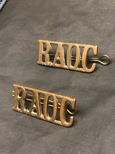 Load image into Gallery viewer, Original WW2 British Army RAOC Army Ordninance Corps Brass Shoulder Title Pair - The Militaria Shop