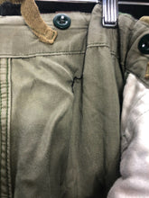 Charger l'image dans la galerie, Genuine British Army 68 Pattern DPM Trousers - Size 28" Waist - The Militaria Shop