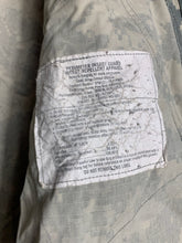 Charger l'image dans la galerie, US Army Issue ACU Digicam Digital Camouflage Ripstop Shirt - Medium Long - The Militaria Shop