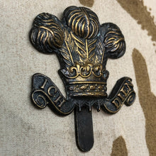 Load image into Gallery viewer, Original WW1 British Army Cap Badge - Denbighshire Hussars - The Militaria Shop