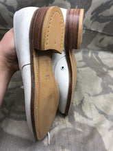 Load image into Gallery viewer, Genuine British Army Women's White Summer Shoes - WW2 Pattern - Size UK 5.5 L - The Militaria Shop