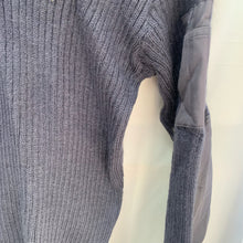 Charger l'image dans la galerie, Genuine British RAF Royal Air Force Pull Over Jumper Jersey - Size 6 - The Militaria Shop