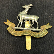 Load image into Gallery viewer, Original WW2 British Army Cap Badge - Royal Warwickshire Regiment - The Militaria Shop