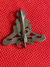 Load image into Gallery viewer, Original British Army WW1 / WW2 Royal Artillery Sweetheart Brooch - The Militaria Shop