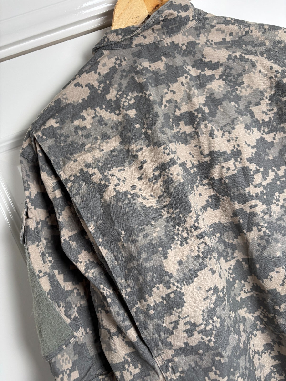 Surplus US Army ACU Combat Uniform Jacket-Medium Long - The Militaria Shop