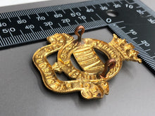 Load image into Gallery viewer, Original Cap Badge - 8th Canadian Hussars - The Militaria Shop