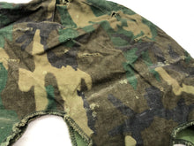 Charger l'image dans la galerie, Original US Army Vietnam War Era M1 Camo Helmet Cover - Local Find - Combat Worn - The Militaria Shop