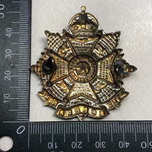 Load image into Gallery viewer, Original WW1 British Army Border Regiment Cap Badge - The Militaria Shop