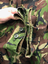Charger l'image dans la galerie, Genuine British Army DPM Camouflage Jacket - Size 170/96 - The Militaria Shop