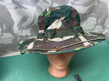 Load image into Gallery viewer, Genuine US Army Jungle Camouflage Boonie Sun Hat Hot Weather Type II -Size 7 1/2 - The Militaria Shop