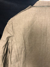 Lade das Bild in den Galerie-Viewer, Original WW2 US Army Class A Dress Jacket 1940 - Private Ryan Prop - 38" - The Militaria Shop