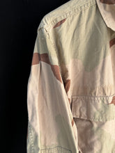 Load image into Gallery viewer, Gulf War US Army DCU Camouflaged Combat Field Coat/Jacket - Medium/Regular - The Militaria Shop