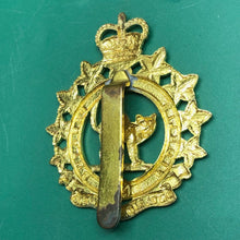 Load image into Gallery viewer, Genuine Canadian Army Cap Badge - Ontario Regiment - The Militaria Shop