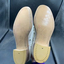 Charger l'image dans la galerie, Genuine British Army Summer White Dress Shoes - Size 230 - Approx UK 4.5 - The Militaria Shop