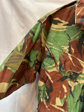 Load image into Gallery viewer, Genuine British Army 68 Pattern DPM Combat Jacket Smock - Size 4 - 36" Chest - The Militaria Shop