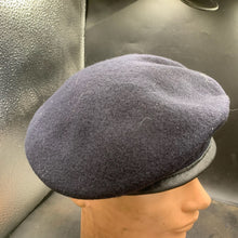 Lade das Bild in den Galerie-Viewer, Genuine British Army Forces All Regiment Wool Beret - Size 57 - The Militaria Shop