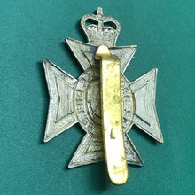 Load image into Gallery viewer, Genuine Canadian Army Cap Badge - Brockville Rifles - The Militaria Shop