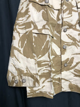 Lade das Bild in den Galerie-Viewer, Genuine NEW British Army Desert DPM Camouflaged Combat Jacket - Size 170/96 - The Militaria Shop