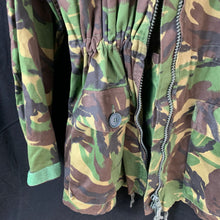 Lade das Bild in den Galerie-Viewer, Genuine British Army Combat DPM Temperate Jacket Smock Combat - 180/96 - The Militaria Shop