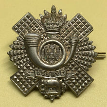Lade das Bild in den Galerie-Viewer, Original British Army Cap Badge - Highland Light Infantry - The Militaria Shop