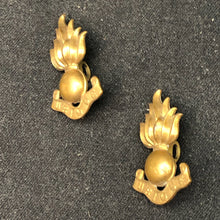 Charger l'image dans la galerie, Original British Collar Badge Pair - Royal Engineers - The Militaria Shop