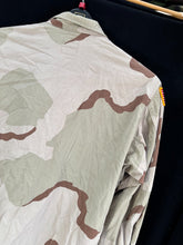 Load image into Gallery viewer, Gulf War US Army DCU Camouflaged Combat Field Coat/Jacket - Medium/Regular - The Militaria Shop