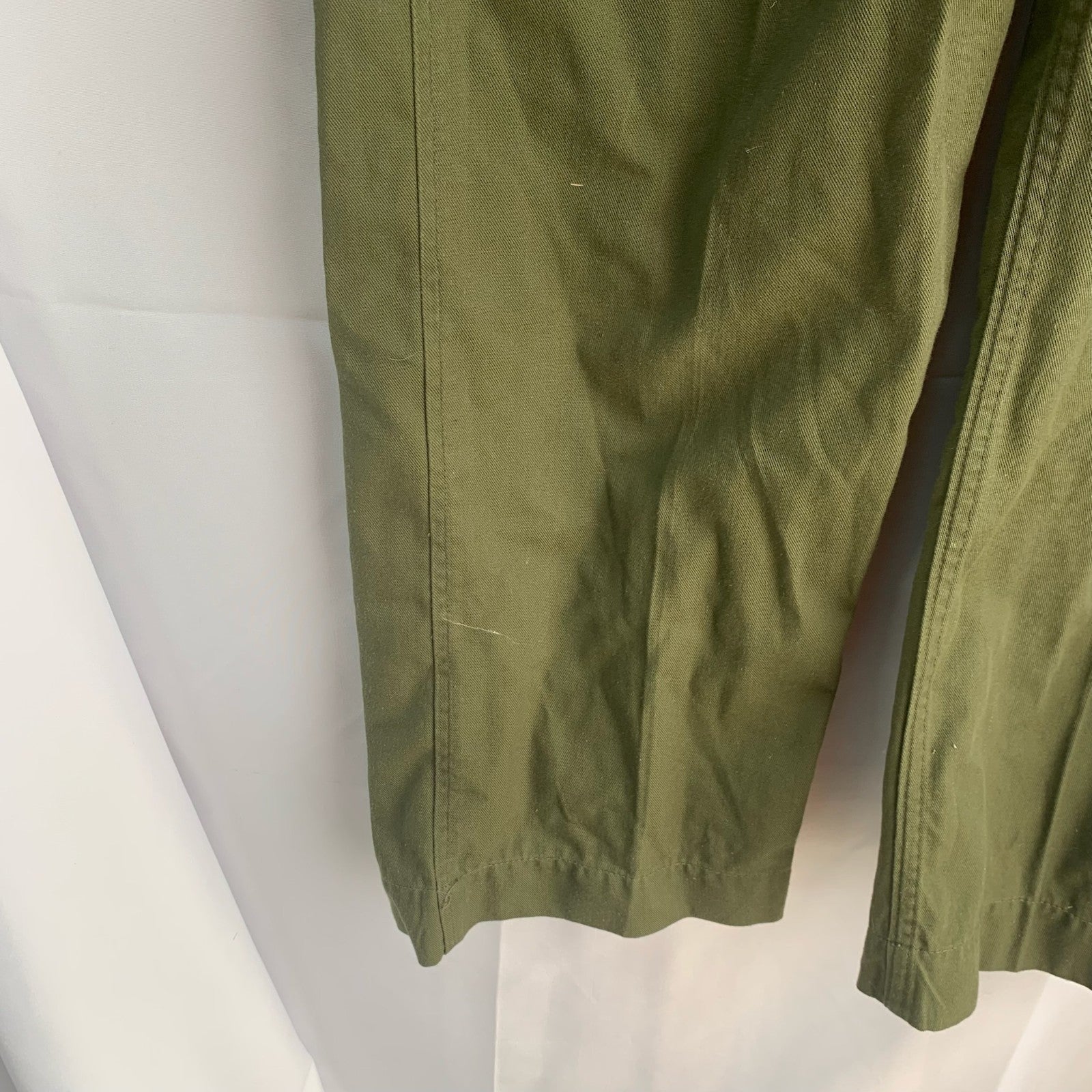 Genuine British Army OD Green Lightweight Trousers - Size 26" Waist - The Militaria Shop