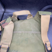 Charger l'image dans la galerie, Genuine British Army DPM Camouflaged Individual Hydration System - The Militaria Shop
