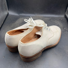 Load image into Gallery viewer, Genuine British Army Summer White Dress Shoes - Size 210 - Approx UK 2.5 - The Militaria Shop