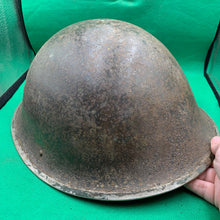 Charger l'image dans la galerie, Original British Army Combat Helmet Mk4 - The Militaria Shop