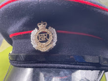 Lade das Bild in den Galerie-Viewer, Original British Army - Royal Engineers Peaked Cap - Size 58cm - The Militaria Shop
