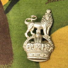 Charger l'image dans la galerie, Original WW1 British Army Cap Badge - Queen's Own Royal West Kent Regiment - The Militaria Shop