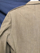 Lade das Bild in den Galerie-Viewer, British Army Grade 1 No.2 Dress Uniform Jacket - Size 176/96/80 - The Militaria Shop