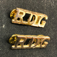 Lade das Bild in den Galerie-Viewer, Original British Collar Badge Pair - Royal Dragoon Guards - The Militaria Shop