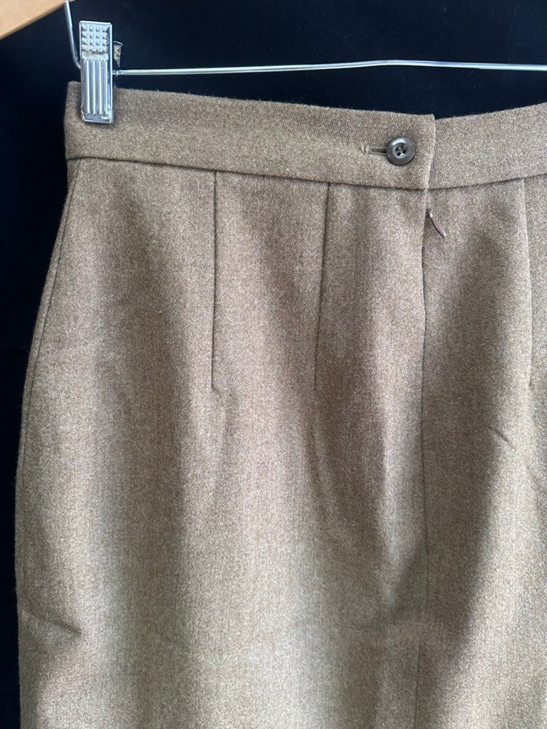 British Army Woman's No2 Dress Uniform Skirt - Grade 1 - Size 68cm Waist - The Militaria Shop