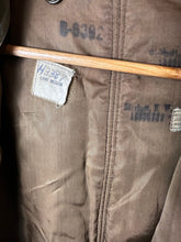 Load image into Gallery viewer, Original WW2 US Army Officers Raincoat Overcoat + Liner & Belt - Long Med - 40" - The Militaria Shop