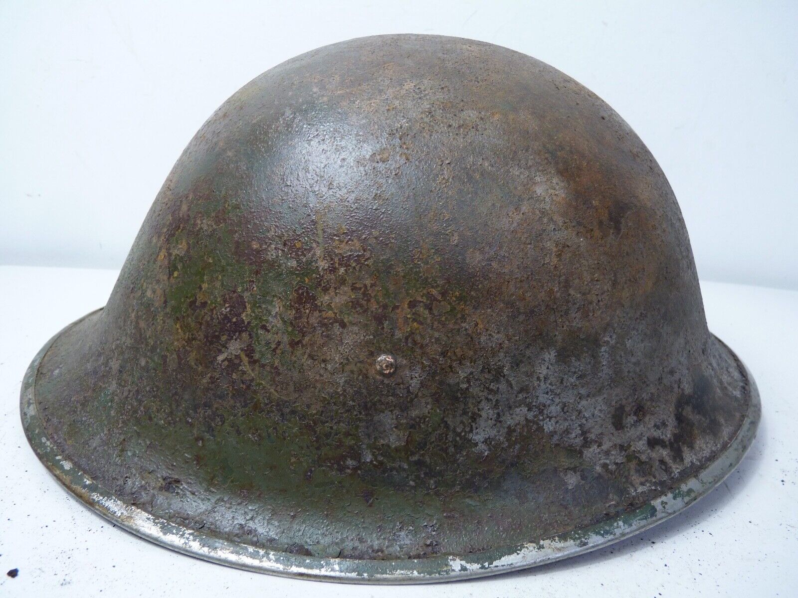 Mk3 Canadian / British Army Original WW2 Turtle Helmet High Rivet - The Militaria Shop