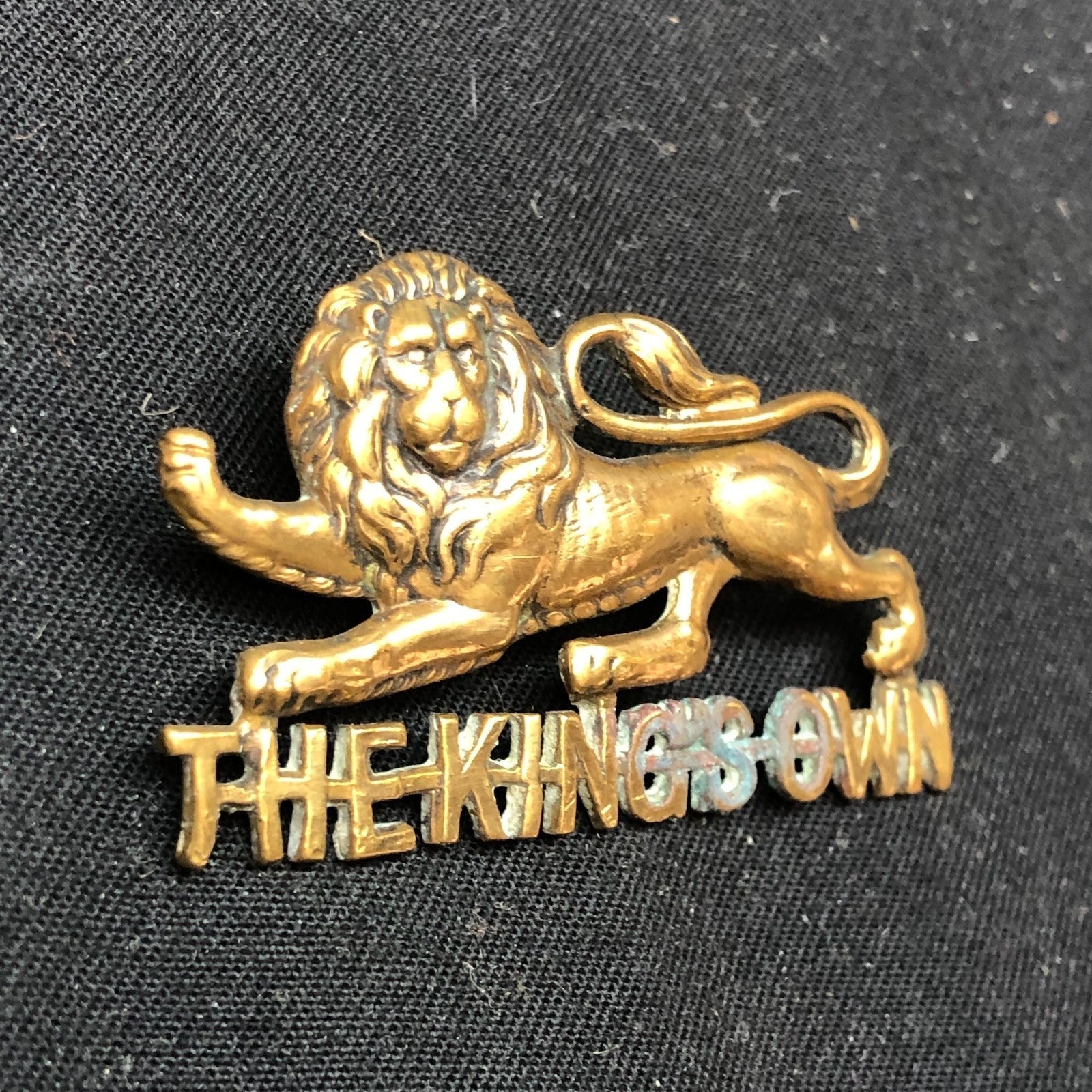 Genuine WW2 British Army Brass Cap Badge - King's Own Royal Regiment (Lancaster) - The Militaria Shop