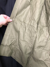 Charger l'image dans la galerie, Genuine British Army OD Green General Service Working Shirt - 40" Chest - The Militaria Shop