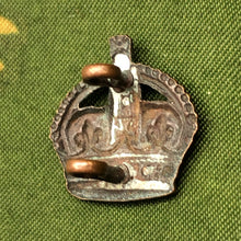 Lade das Bild in den Galerie-Viewer, Original WW1/WW2 British Army Rank Crown - The Militaria Shop