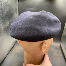 Lade das Bild in den Galerie-Viewer, Genuine British Army Forces All Regiment Wool Beret - Size 56 - The Militaria Shop