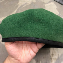 Lade das Bild in den Galerie-Viewer, Genuine British Army Beret - Adjutant General's Corps (AGC) - Size 54 - The Militaria Shop