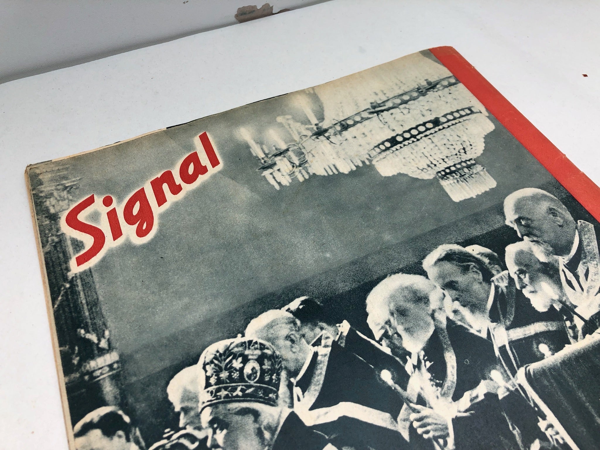Original French Language WW2 Propaganda Signal Magazine - No.18 1943 - The Militaria Shop