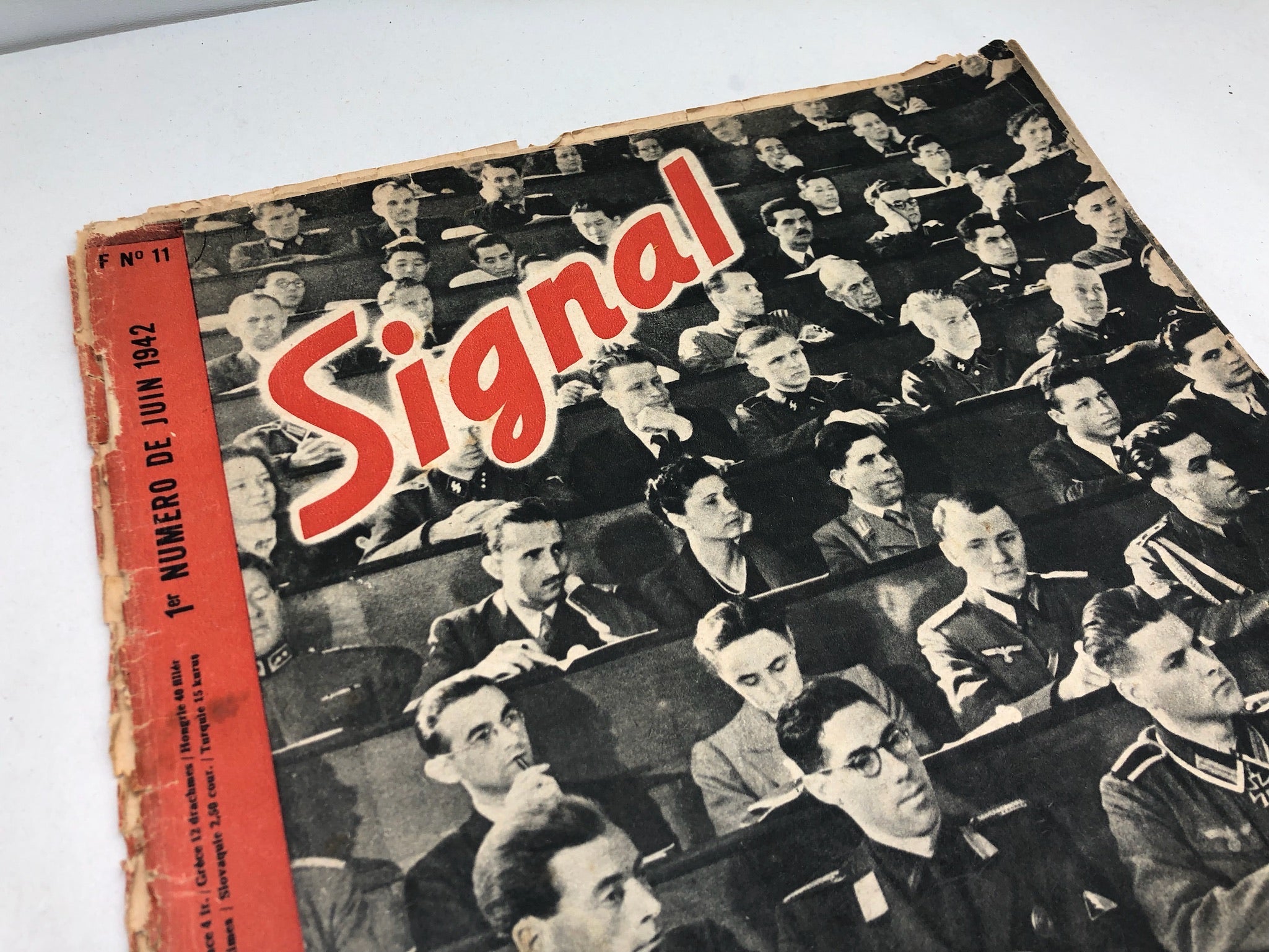 Original French Language WW2 Propaganda Signal Magazine - No.11 1942 - The Militaria Shop
