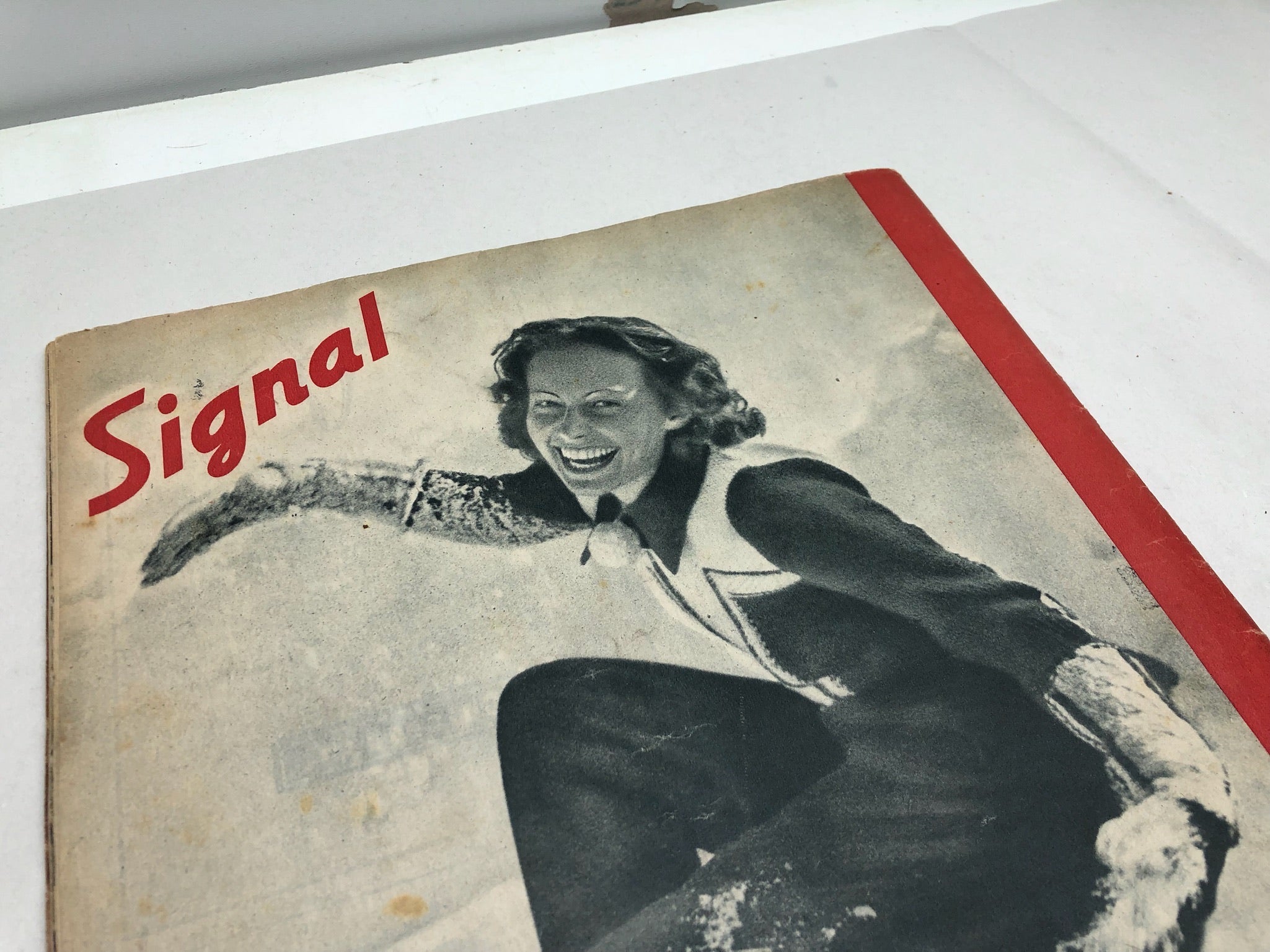 Original French Language WW2 Propaganda Signal Magazine - No.23 1943 - The Militaria Shop