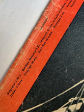 Load image into Gallery viewer, Original French Language WW2 German Signal Magazine - October 1942 - The Militaria Shop