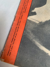 Load image into Gallery viewer, Original French Language WW2 German Signal Magazine - May 1942 - The Militaria Shop