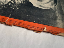 Load image into Gallery viewer, Original French Language WW2 German Signal Magazine - April 1942 - The Militaria Shop